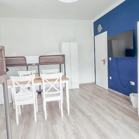 Sechsbettzimmer "Blau" In Zentraler Lage BRE المظهر الخارجي الصورة
